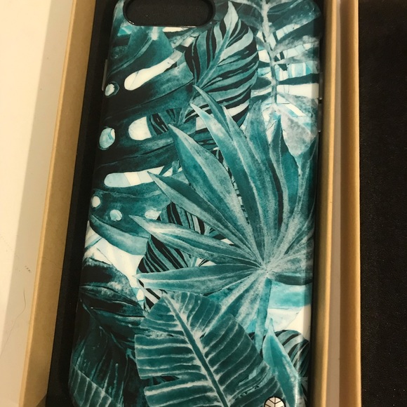 iPhone 7 Plus Case - Picture 5 of 6